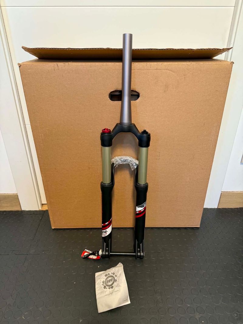 Used Manitou MARVEL PRO. 27.5". 120mm. Fork
