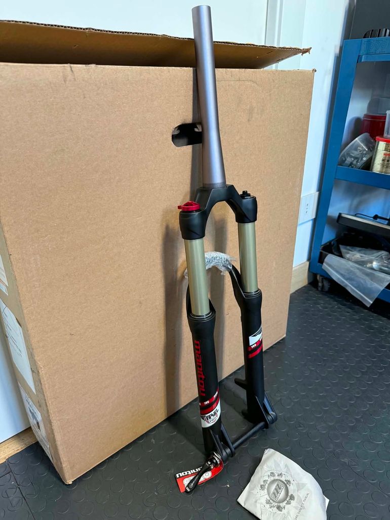 Used Manitou MARVEL PRO. 27.5". 120mm. bike — image 8 of 13