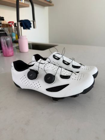 Used Lake CX239 Road Cycling Shoes 2026 bike