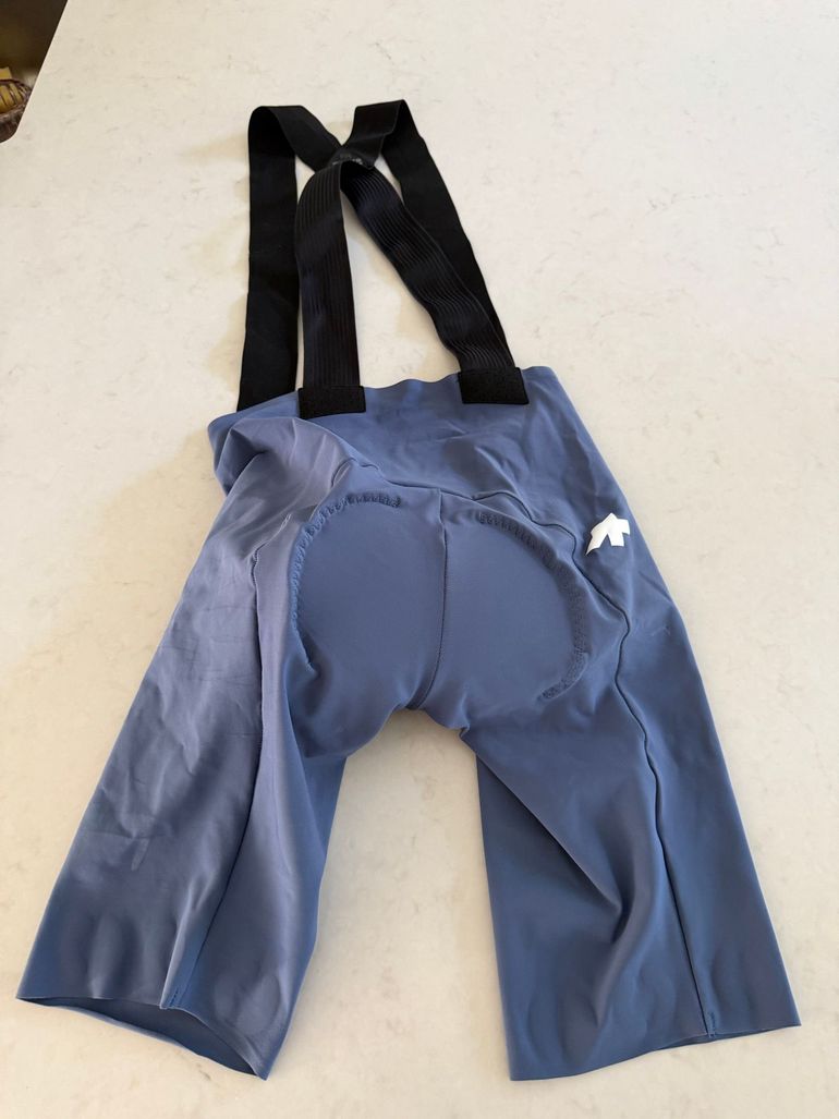 Used Assos Equipe R Jersey S11 2026 bike — image 3 of 3