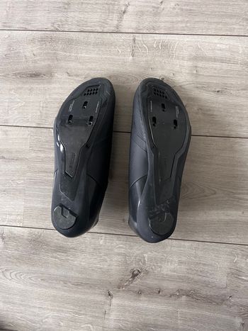Used Shimano RC5 Road Cycling Shoes 2025 bike — image 2 of 5