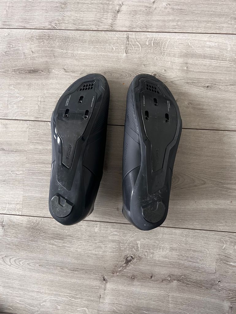 Used Shimano RC5 Road Cycling Shoes 2025 bike — image 2 of 5