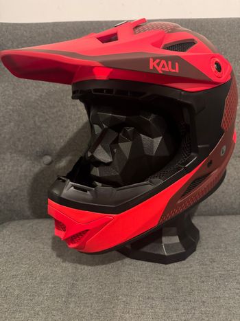 Used Kali Protectives Zoka Dash rouge 2025 bike — image 11 of 14