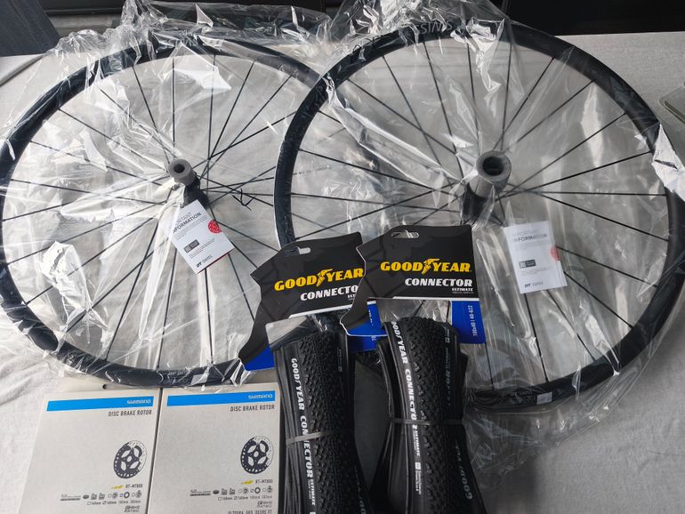 Used Dt Swiss GR 1600 SPLINE 25 Wheelset 2026 bike — image 1 of 6