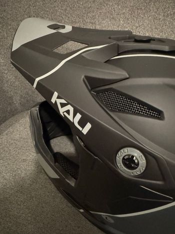 Used Kali Protectives Zoka Dash noir 2025 bike — image 4 of 20