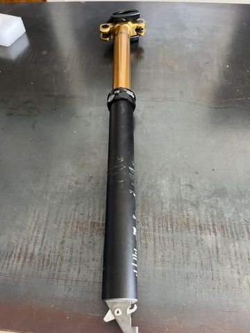 Použité Fox Transfer Factory Dropper Post 2025 bike — obrázek 2 z 6