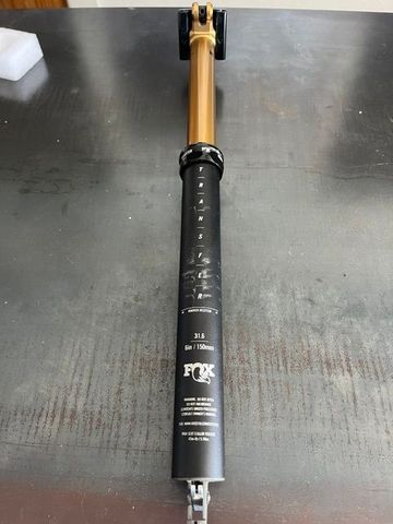 Gebrauchtes Fox Transfer Factory Dropper Post 2025 Saddles & Seatposts