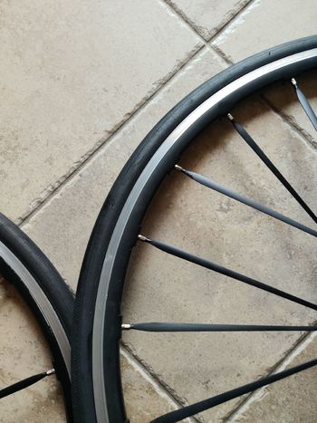 Used Fulcrum Racing 1 Wheelset bike — image 4 of 12