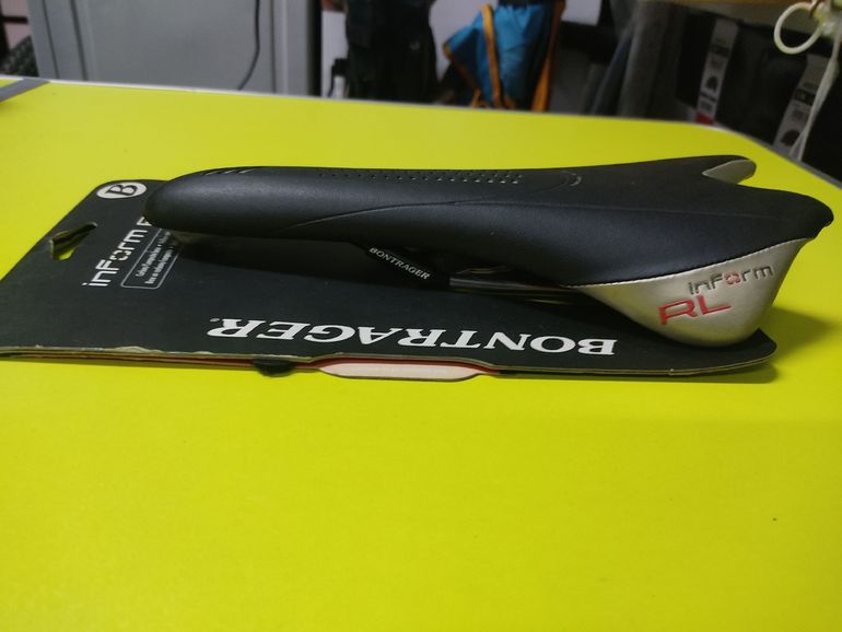 Used Bontrager Inform RL Seatpost 128mm Preto 2015 bike — image 2 of 10