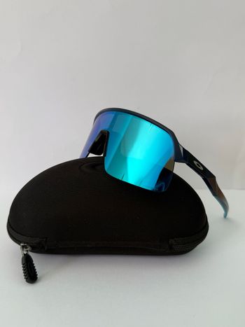 Used Oakley Sutro Lite Prizm Sapphire bike — image 3 of 9