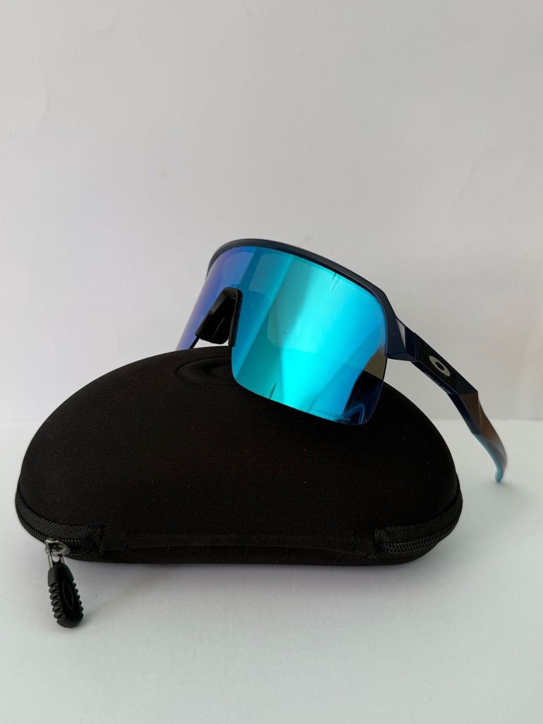 Used Oakley Sutro Lite Prizm Sapphire bike — image 3 of 9