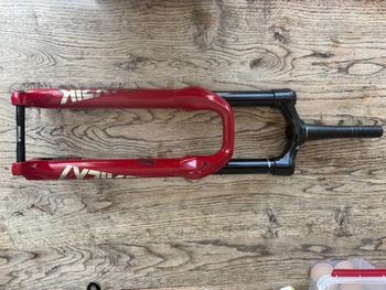 Used RockShox Lyrik Ultimate 2020 bike — image 4 of 5