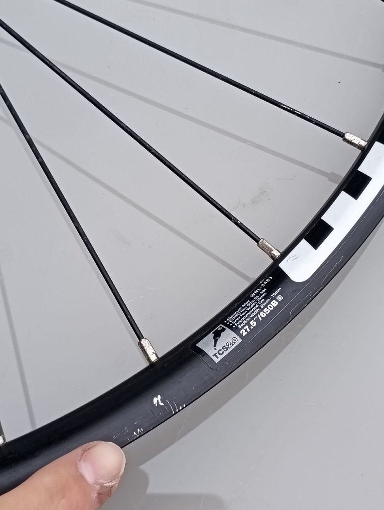Used Wtb 27,5"-boost Wheelset bike — image 9 of 13