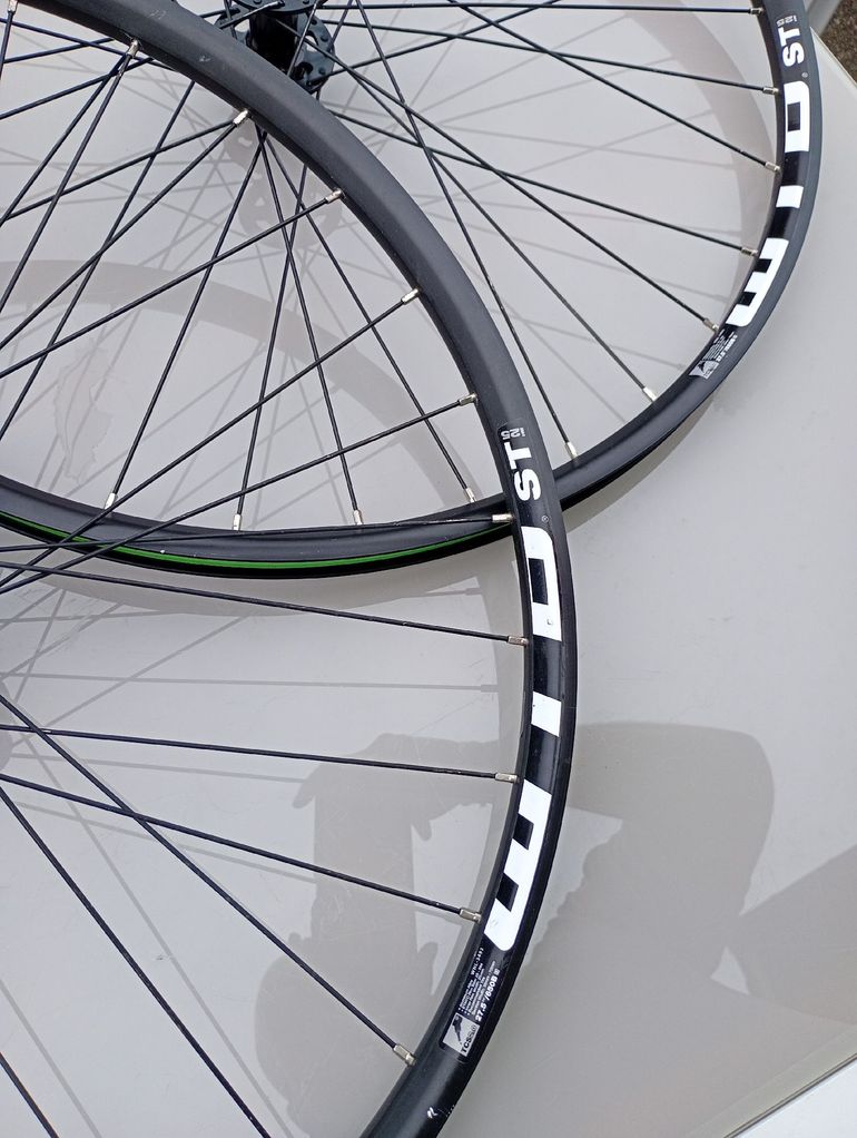Used Wtb 27,5"-boost Wheelset bike — image 2 of 13