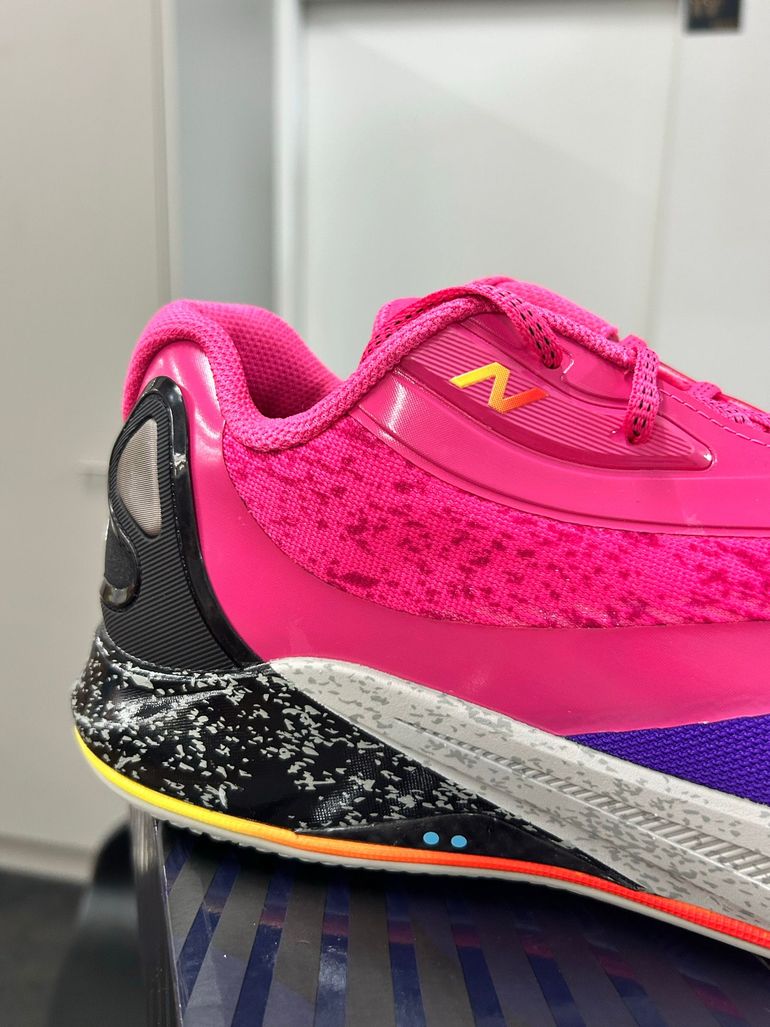 Used New Balance KAWHI IV BBKLSSP4 2026 bike — image 9 of 9