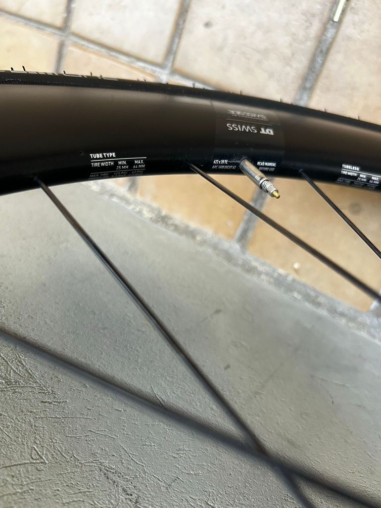 Used Dt Swiss Arc 1600 Dicut 2024 bike — image 13 of 15