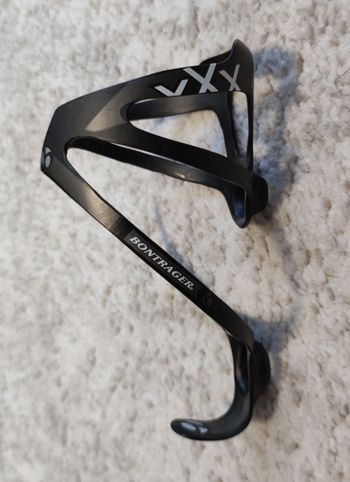 Used Bontrager XXX Carbon Bottle Cages, 2 pieces bike — image 3 of 5