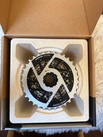 Used Sram XG-1290 E1 12-speed 10-33T 2025 bike