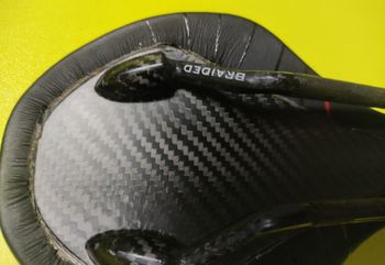 Used Fizik Tundra 00 Wingflex Preto bike — image 9 of 11