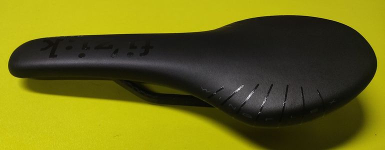 Used Fizik Tundra 00 Wingflex Preto bike — image 10 of 11