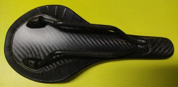 Used Fizik Tundra 00 Wingflex Preto bike — image 7 of 11