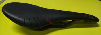 Used Fizik Tundra 00 Wingflex Preto bike — image 6 of 11
