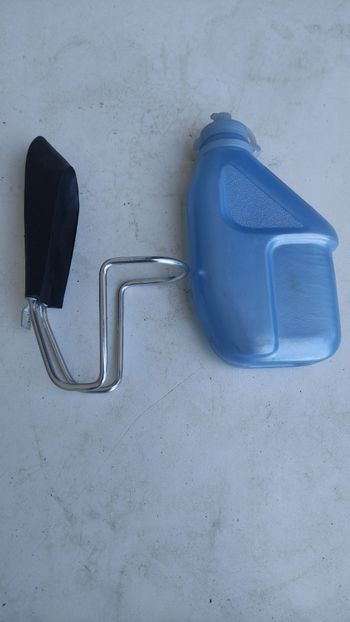Used Cobra PROFIL Bottle Cage and Bottle bike — image 2 of 4