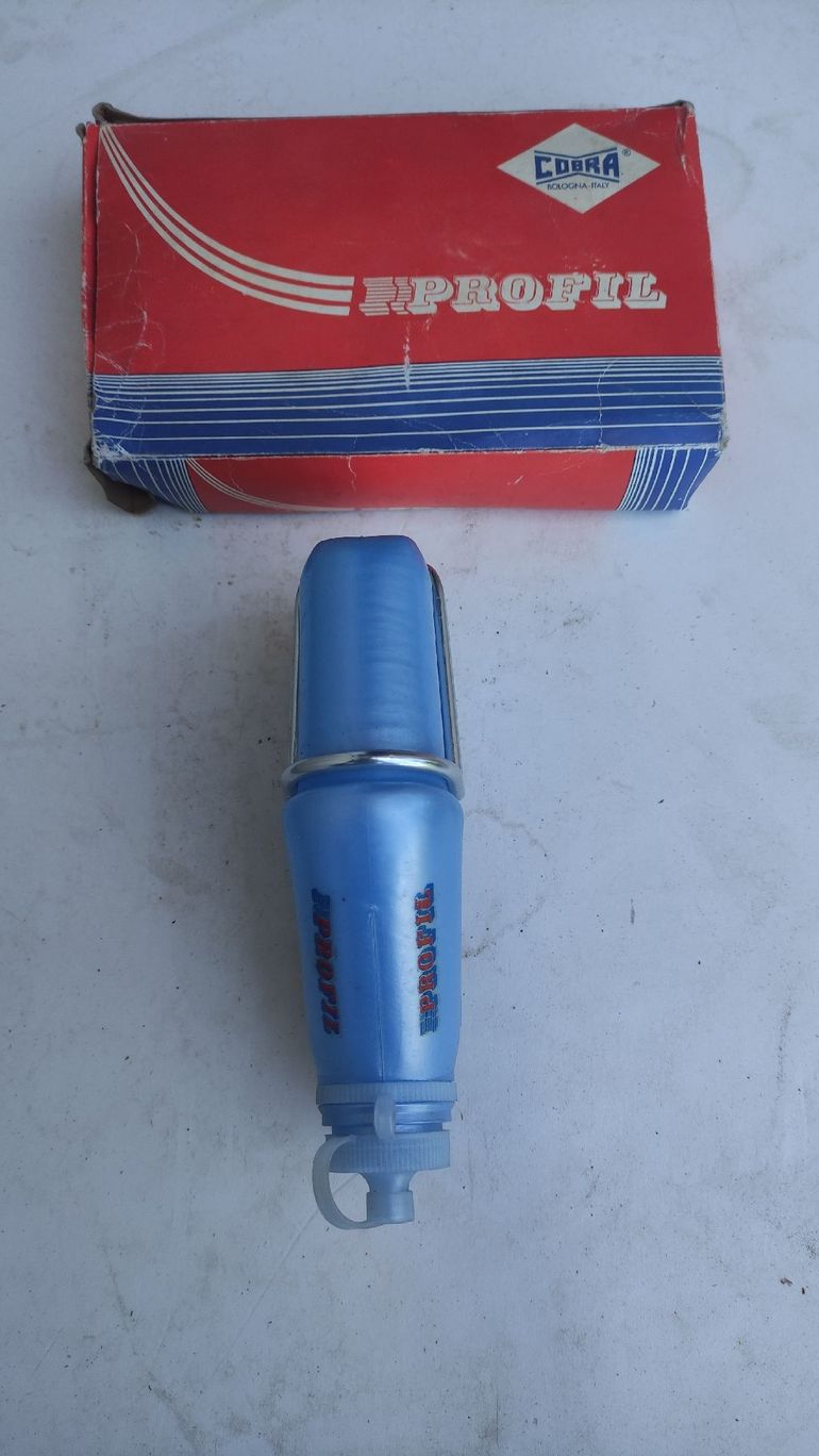 Used Cobra PROFIL Bottle Cage and Bottle bike — image 4 of 4