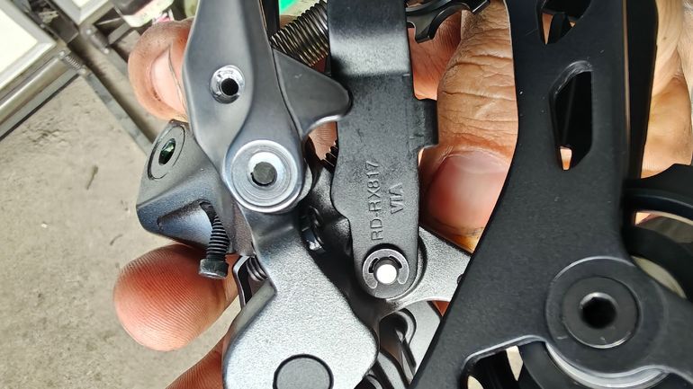 Used Shimano GRX Di2 RD-RX817 2025 bike — image 3 of 3