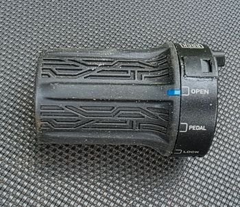 Used RockShox TwistLoc Ultimate 3P Remote Control bike — image 2 of 3