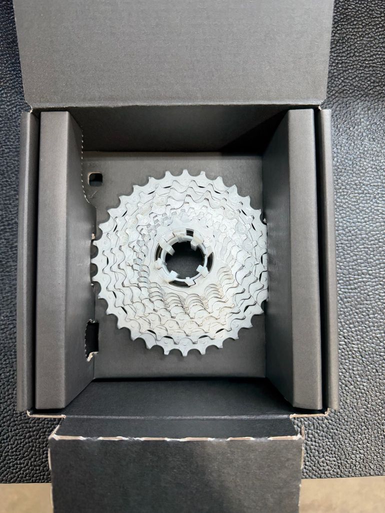 Used Campagnolo Super Record Wireless 12-speed Kassette 11-32 bike — image 5 of 6