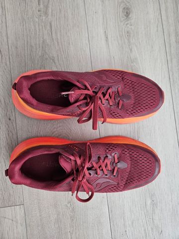 Brugt Saucony Guide 17 2025 bike — billede 1 af 4