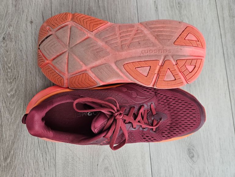 Used Saucony Guide 17 2025 bike — image 3 of 4
