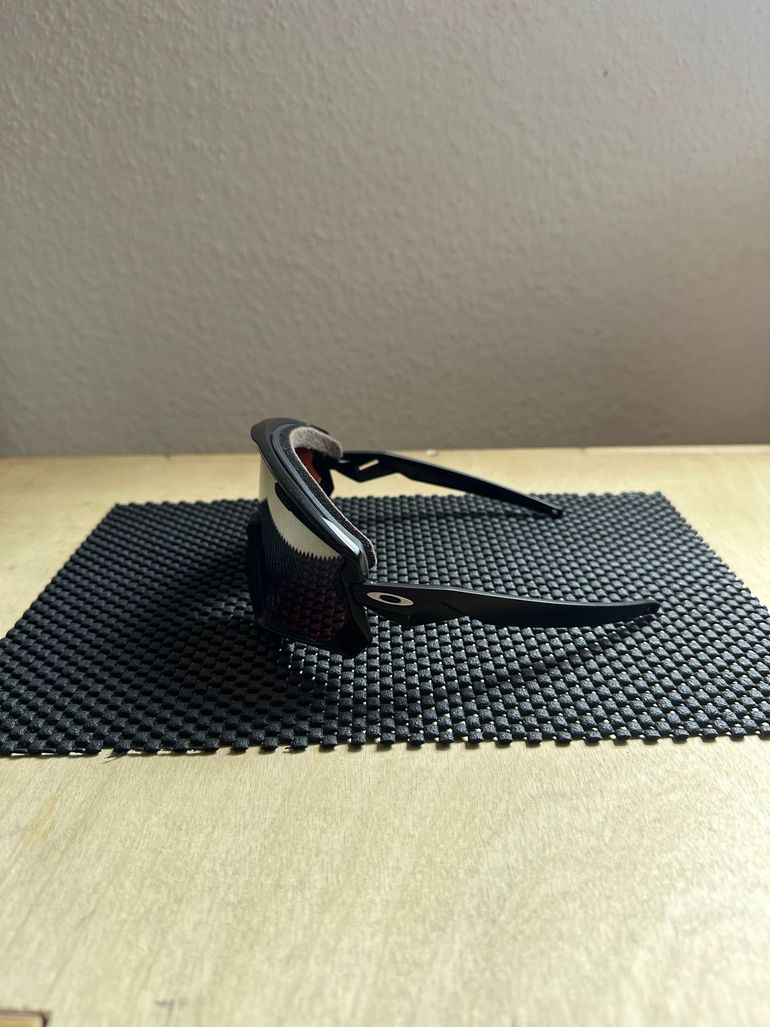 Used Oakley Wind Jacket 2.0 bike — image 1 of 4