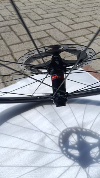 Used No brand Ruote in carbonio per bici da corsa 2019 bike — image 3 of 4