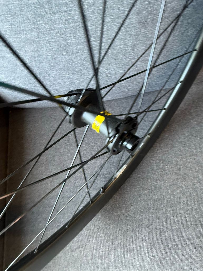 Used Mavic Cosmic SL 65 Wheelset 2026 bike — image 8 of 8
