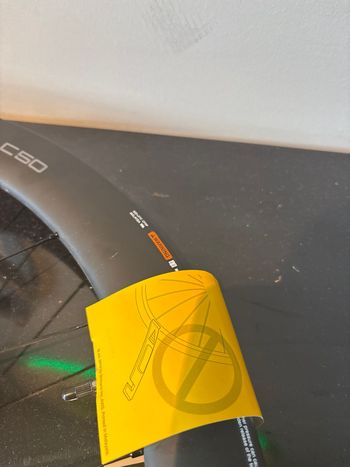 Used Shimano Ruote Dura-ace 2026 bike — image 4 of 6