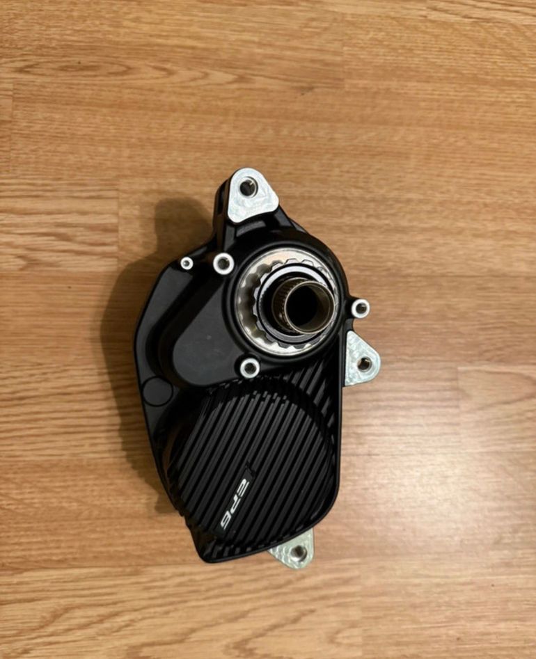 Used Shimano EP6 2025 bike — image 2 of 5
