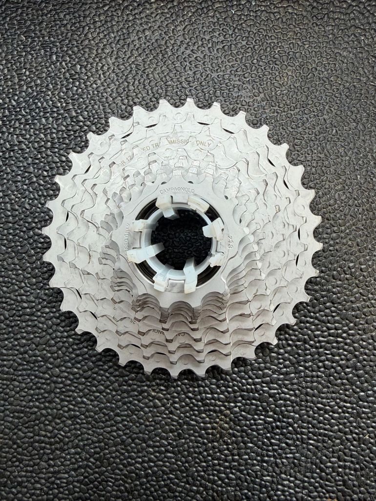 Used Campagnolo Super Record Wireless 12-Speed Schaltwerk, Kassette & Kette bike — image 12 of 17