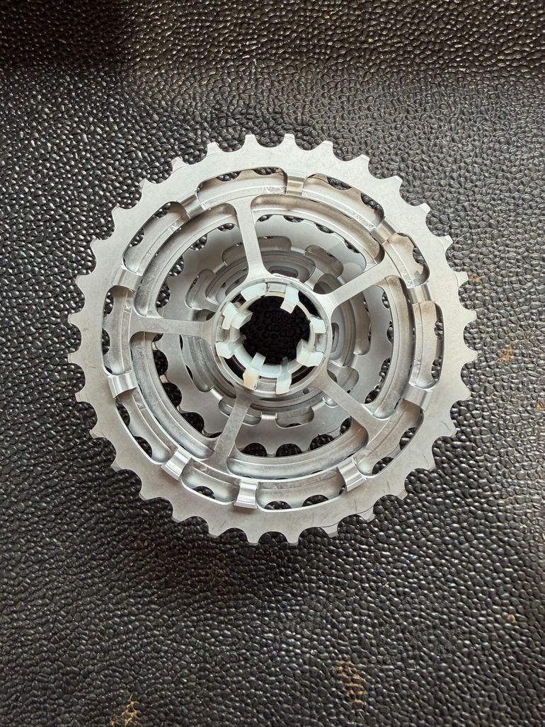 Used Campagnolo Super Record Wireless 12-Speed Schaltwerk, Kassette & Kette bike — image 13 of 17