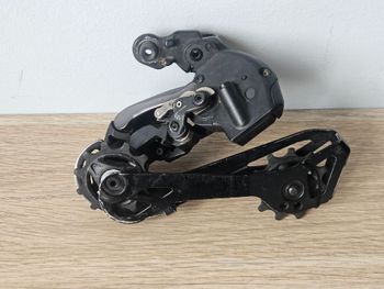 Used Shimano Ultegra RD-R8150 Di2 rear derailleur bike — image 2 of 3