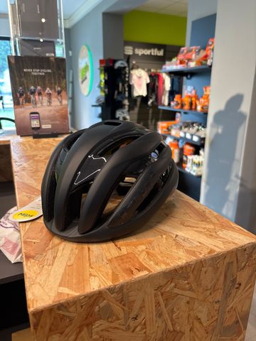 Używany MET Helmet 2024 Cycling Accessories