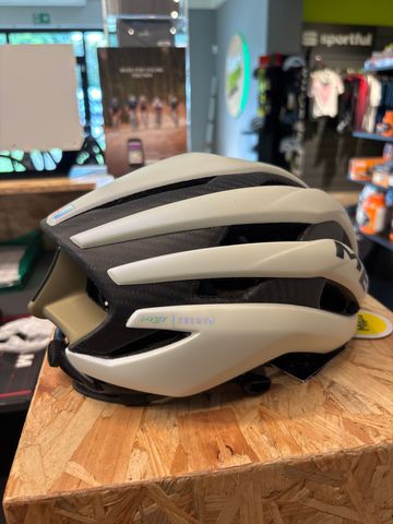 Używany MET Casco Helmet 2024 bike — zdjęcie 5 z 7