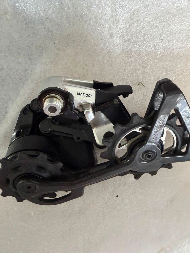 Used Sram red axs E1 2025 bike — image 2 of 3