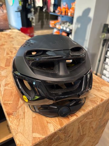 Used MET Casco Helmet 2025 bike — image 4 of 10