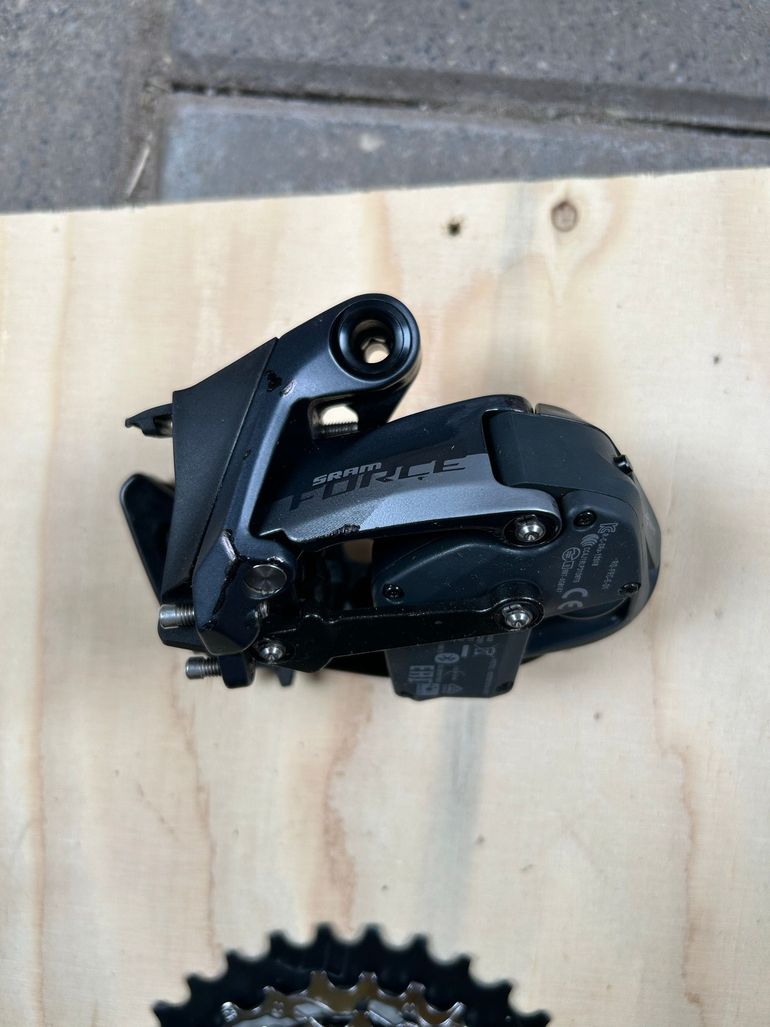 Used Sram Force Derailleur 2024 bike — image 3 of 7