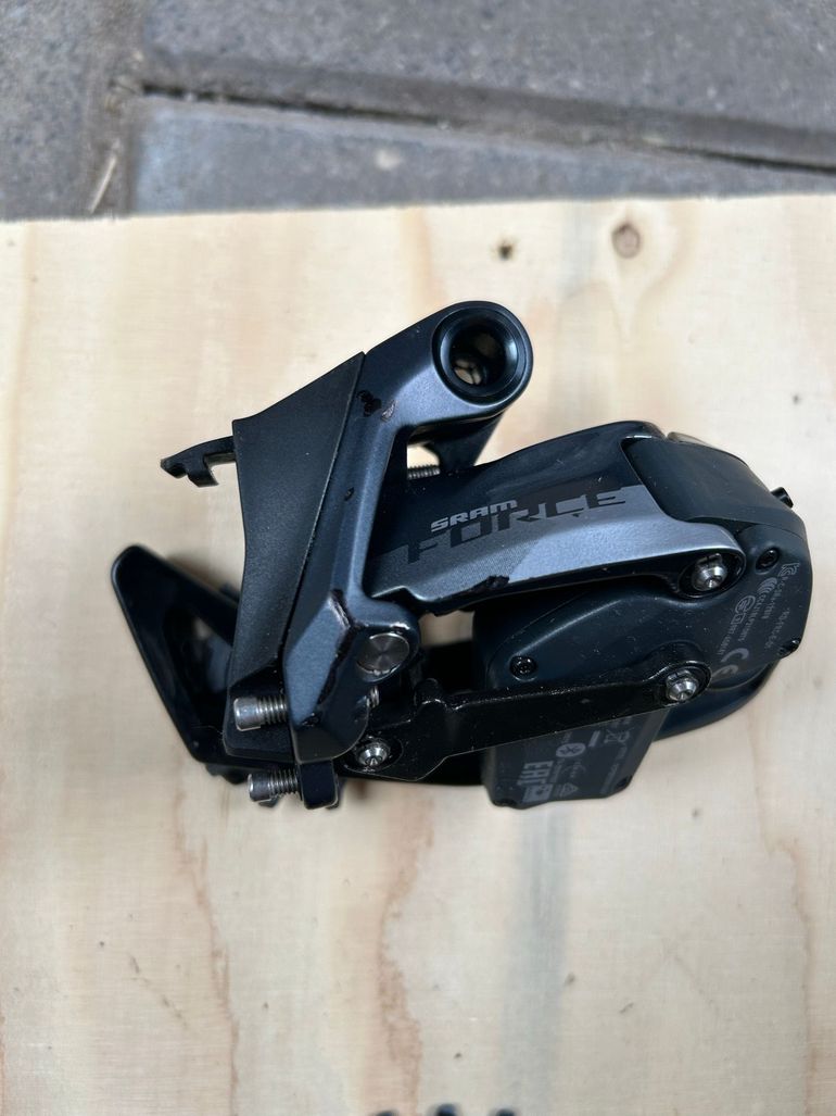 Used Sram Force Derailleur 2024 bike — image 4 of 7