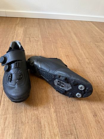 Used Shimano S-PHYRE XC902 MTB Shoes 2023 bike — image 4 of 6