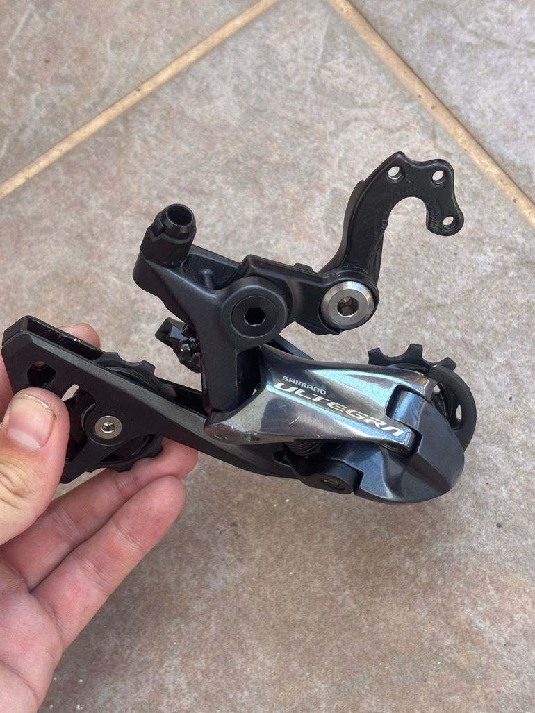 Used Shimano Ultegra 11v Mechanical 2025 bike — image 7 of 9