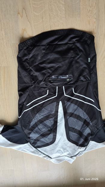 Used Shimano Fahrradtrikot Veloce Kurzarm Weiß/Schwarz M bike — image 2 of 5